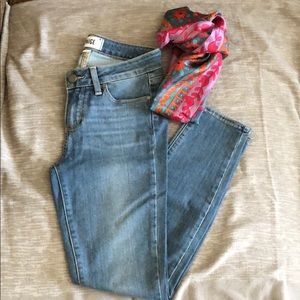 Paige Verdugo Ankle Jeans